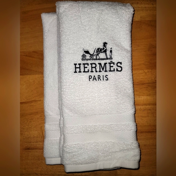 Hermes Embroidered Hand Towel Set - Picture 3 of 3